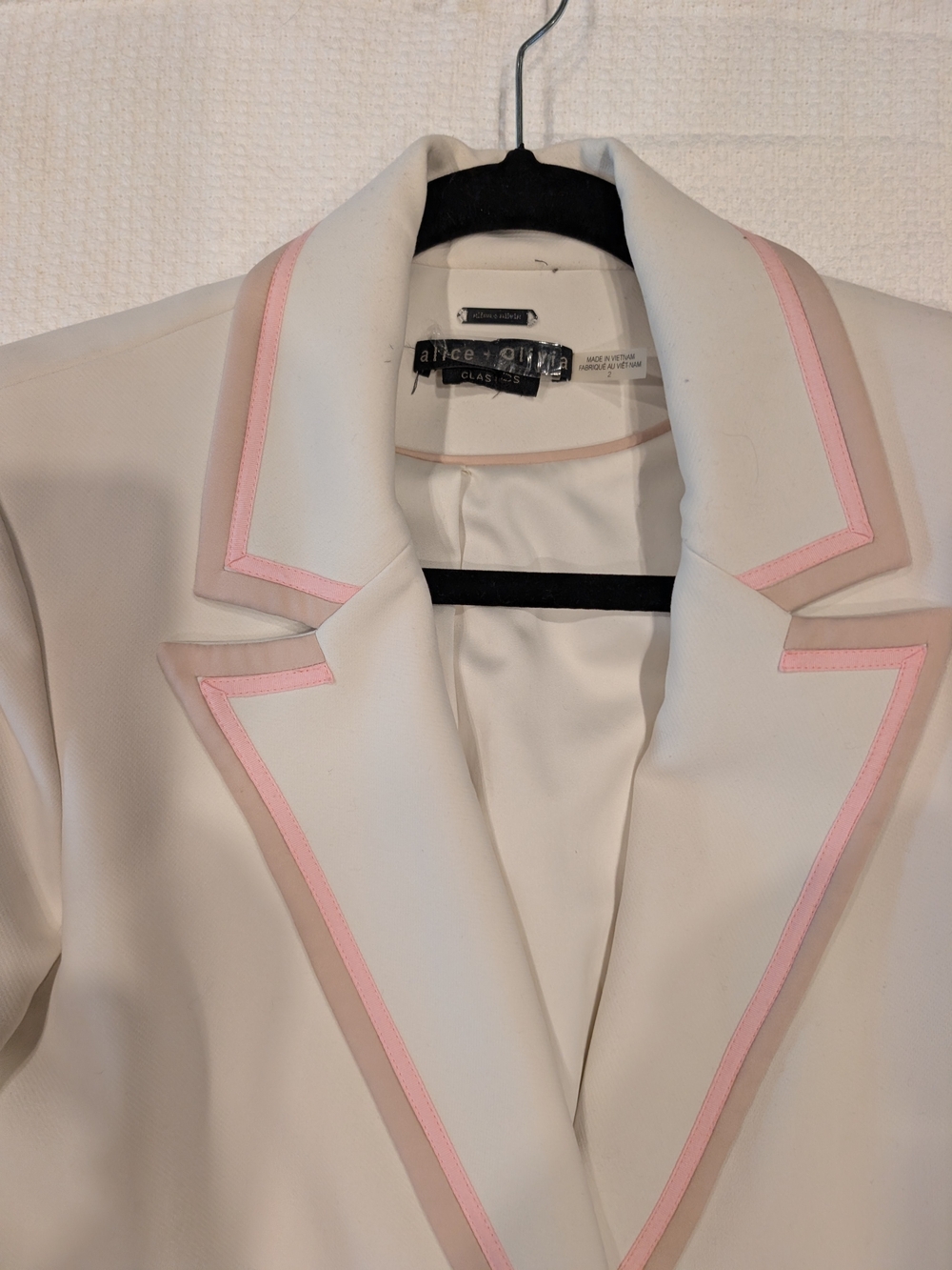 Alice + Olivia Cream Blazer with Pink and Tan Trim - Picture 2 of 6